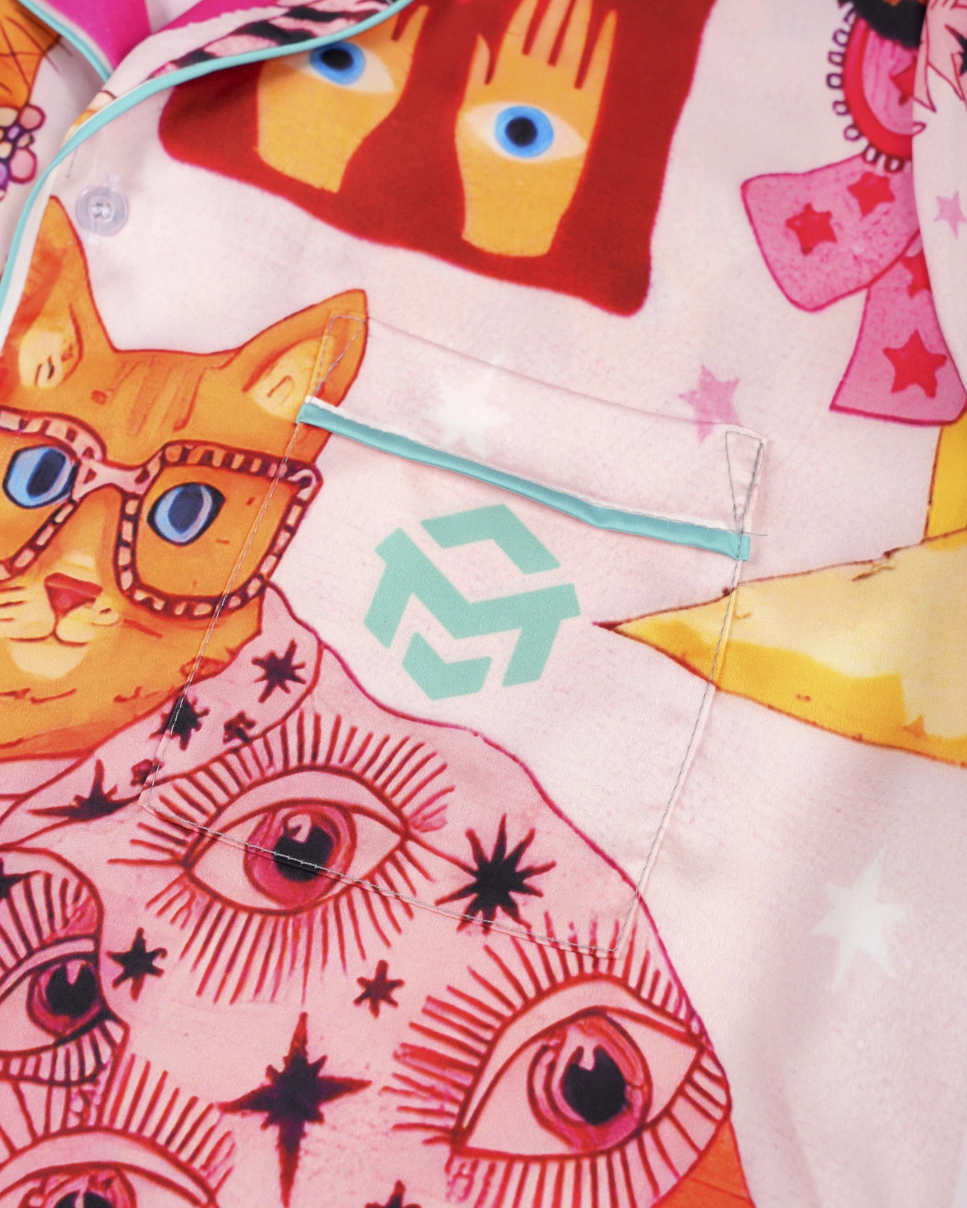 All over print satin short-sleeve pajamas set with long pants